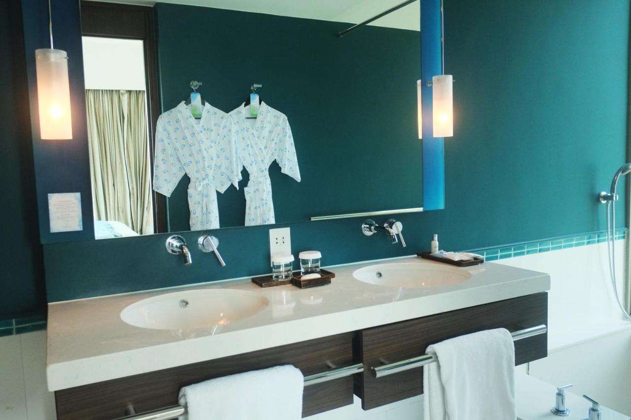 Two-Bedroom Suite Ocean View
