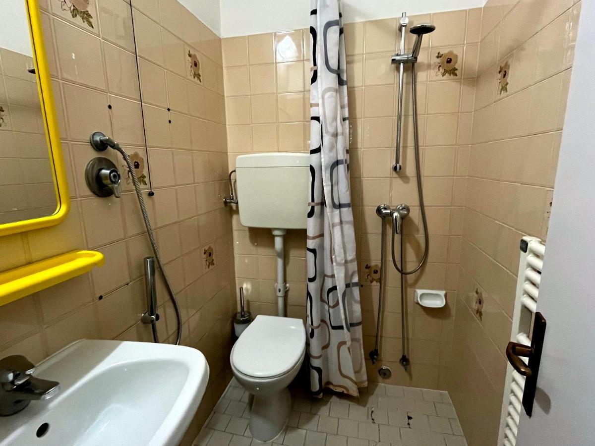 Basic Triple Room