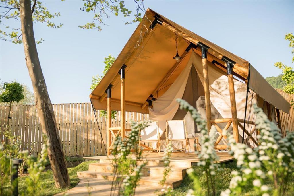 Tenda