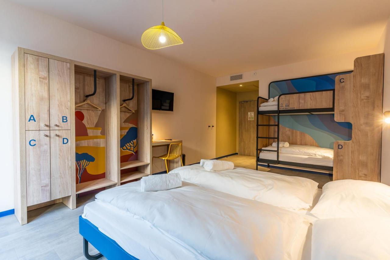 Posto Letto in Dormitorio Femminile per 4 Persone