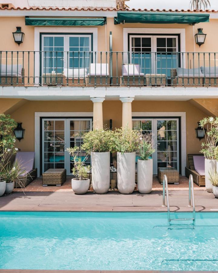 Pool Suite