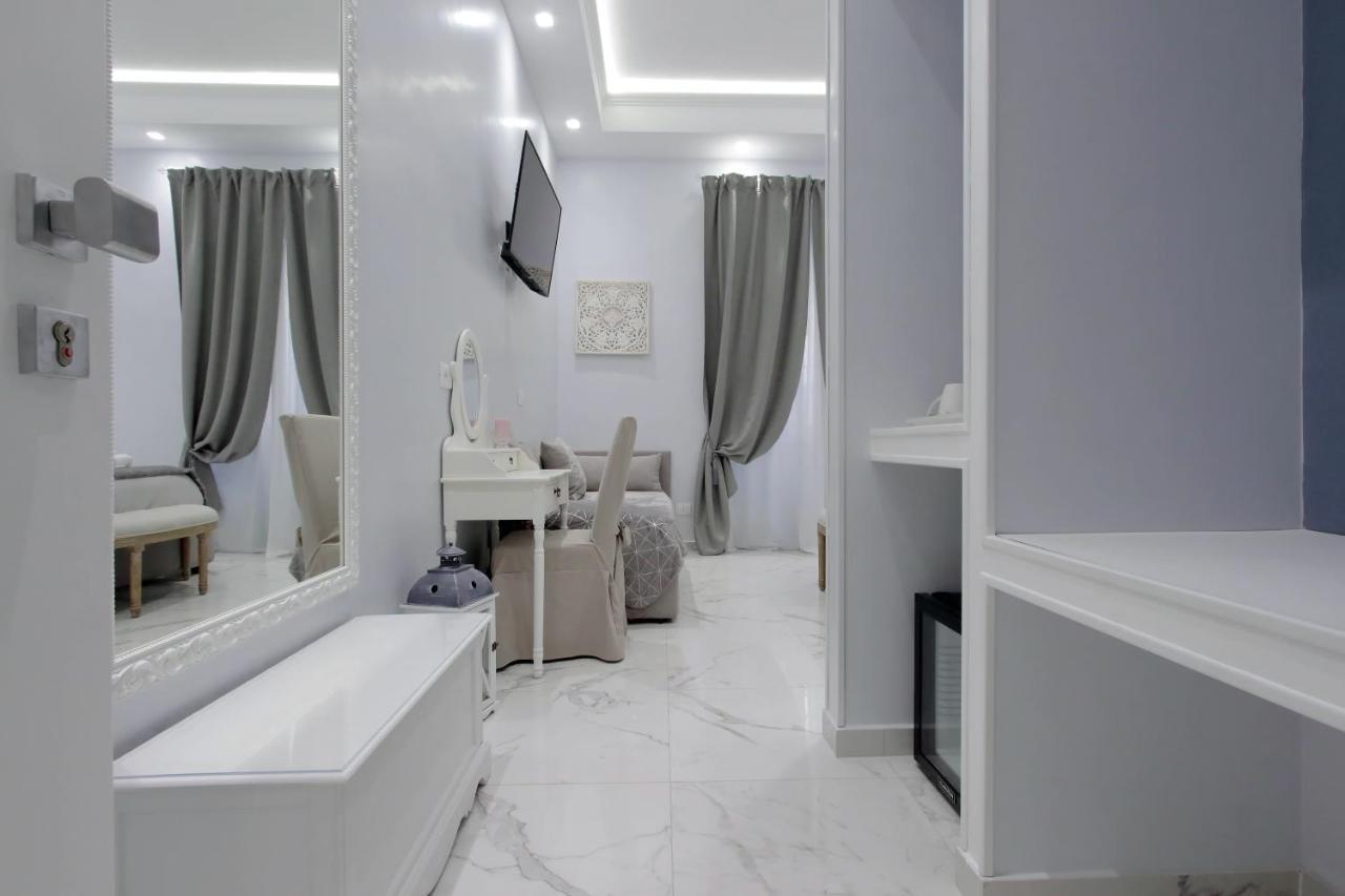 Luxury Triple Room