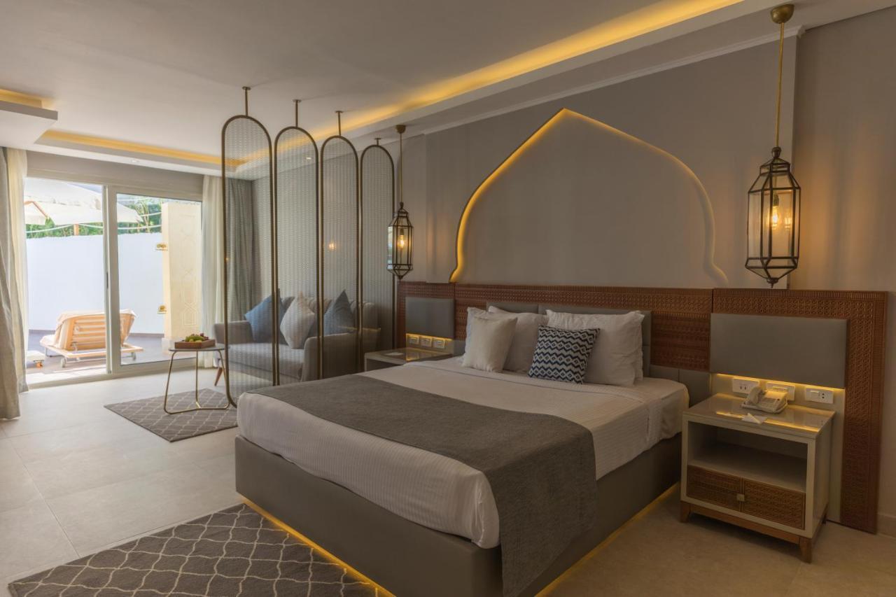 Suite Executive con Accesso Diretto alla Piscina e Vista Mare - Posh Club