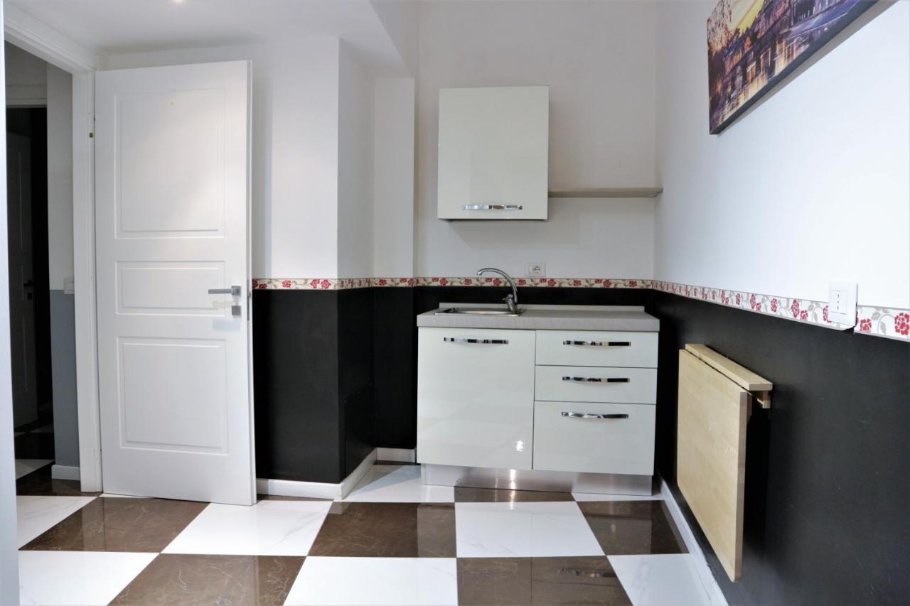 Large Double Room,1197986560:JPEG