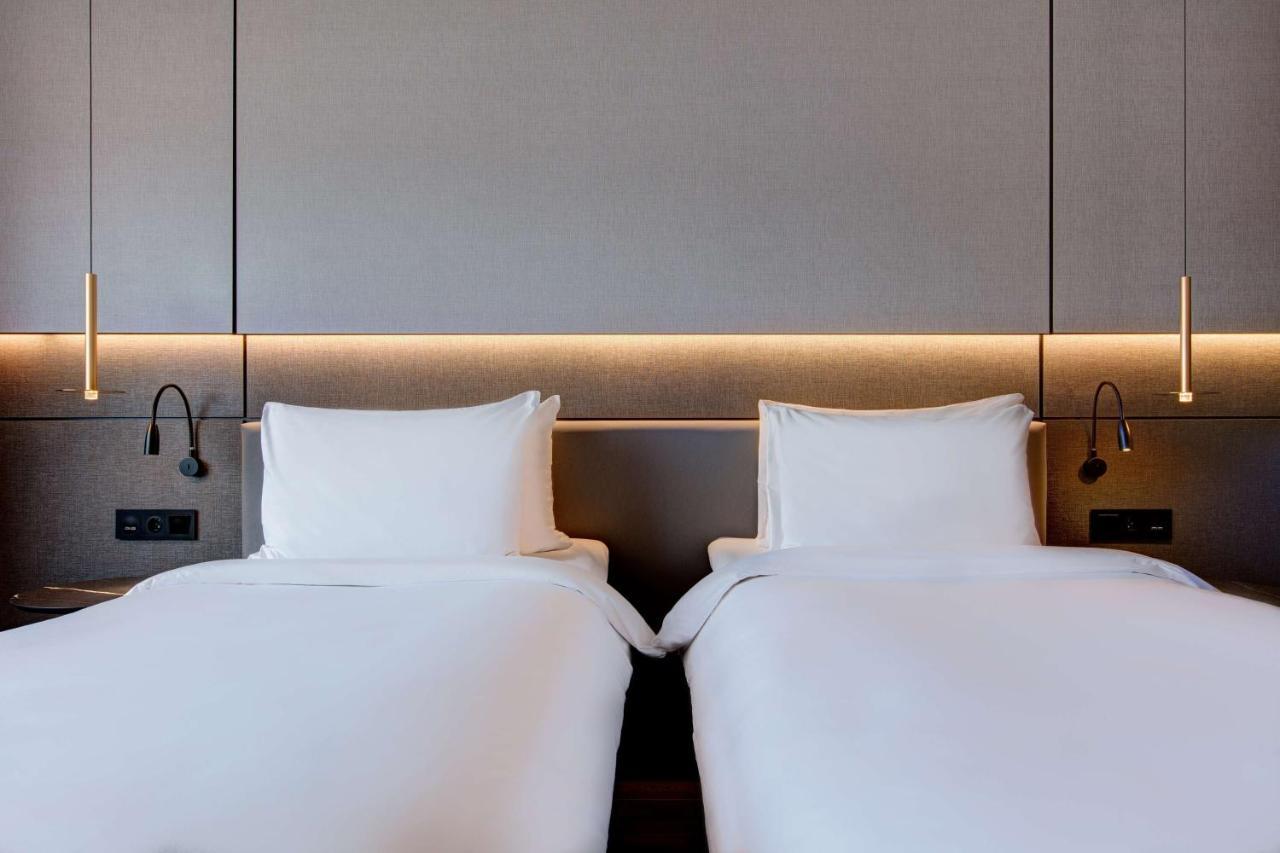 Superior Room Panoramic City View