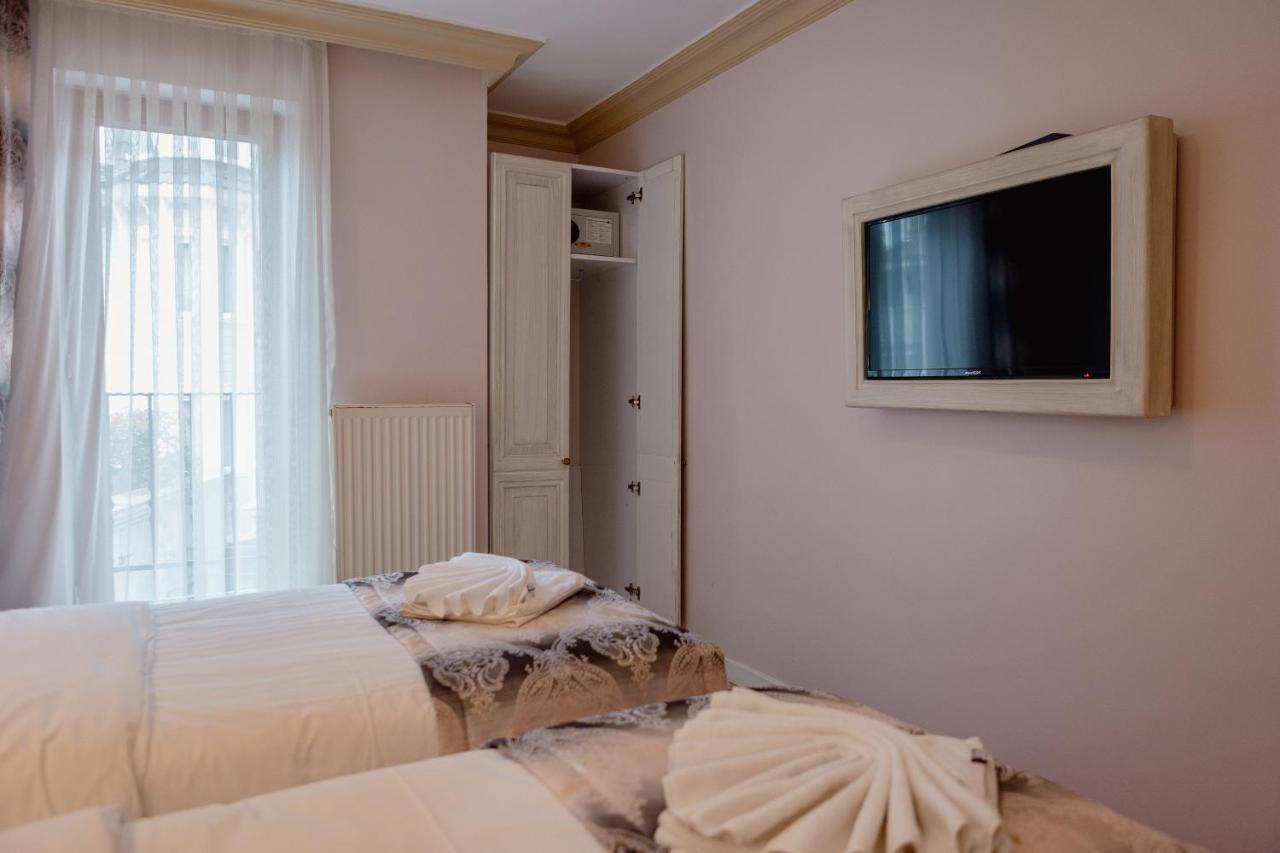 Camera Doppia con Letti Singoli con Bagno Privato