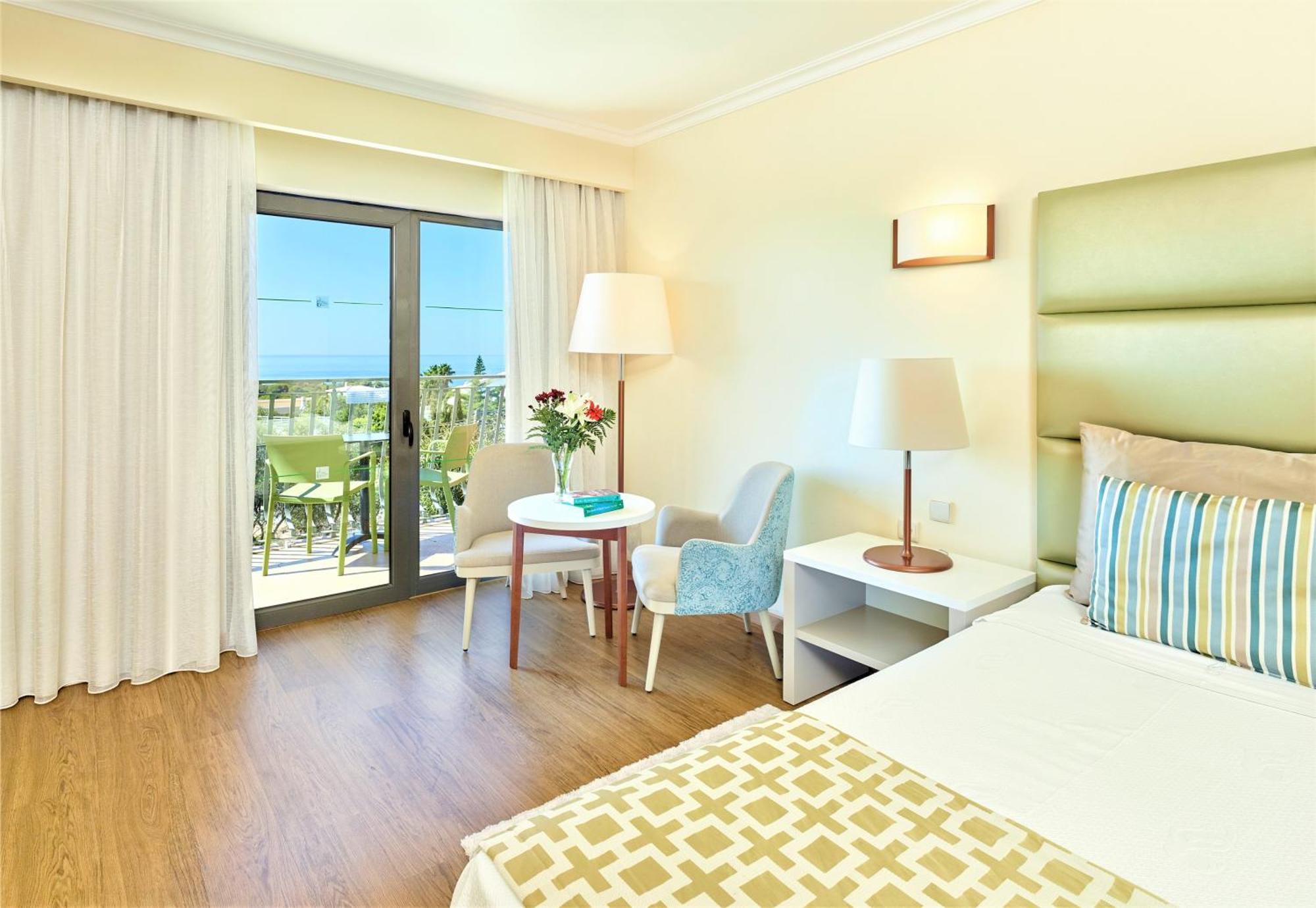 Deluxe Twin Room Sea View