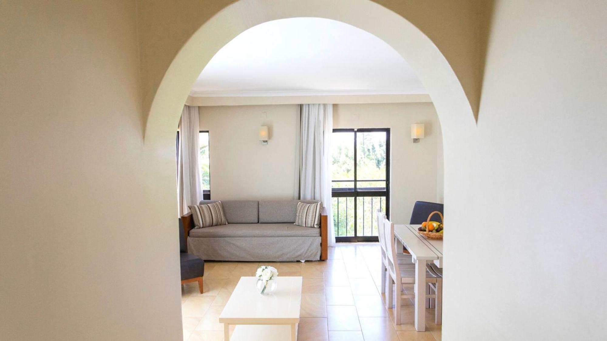 One-Bedroom Apartment Garden View