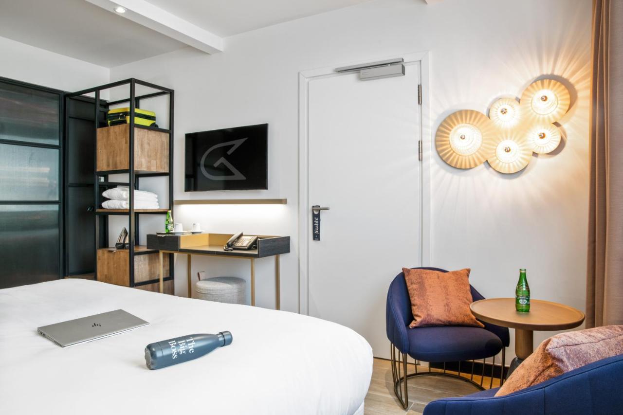 Executive Room One Queen Bed