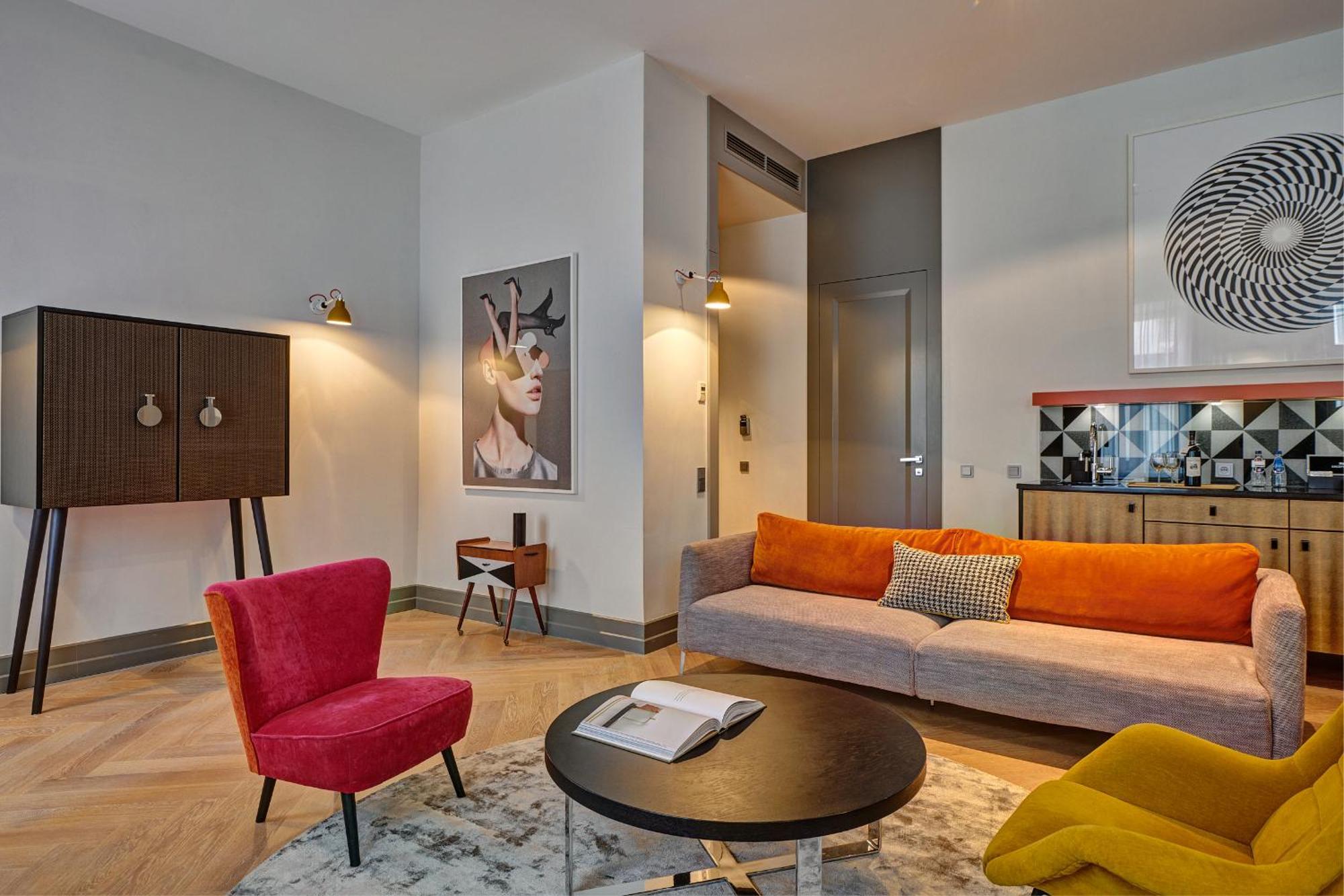 Luxury Suite