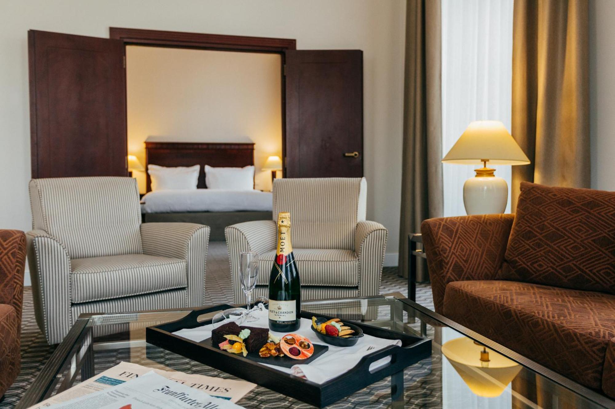 Suite View