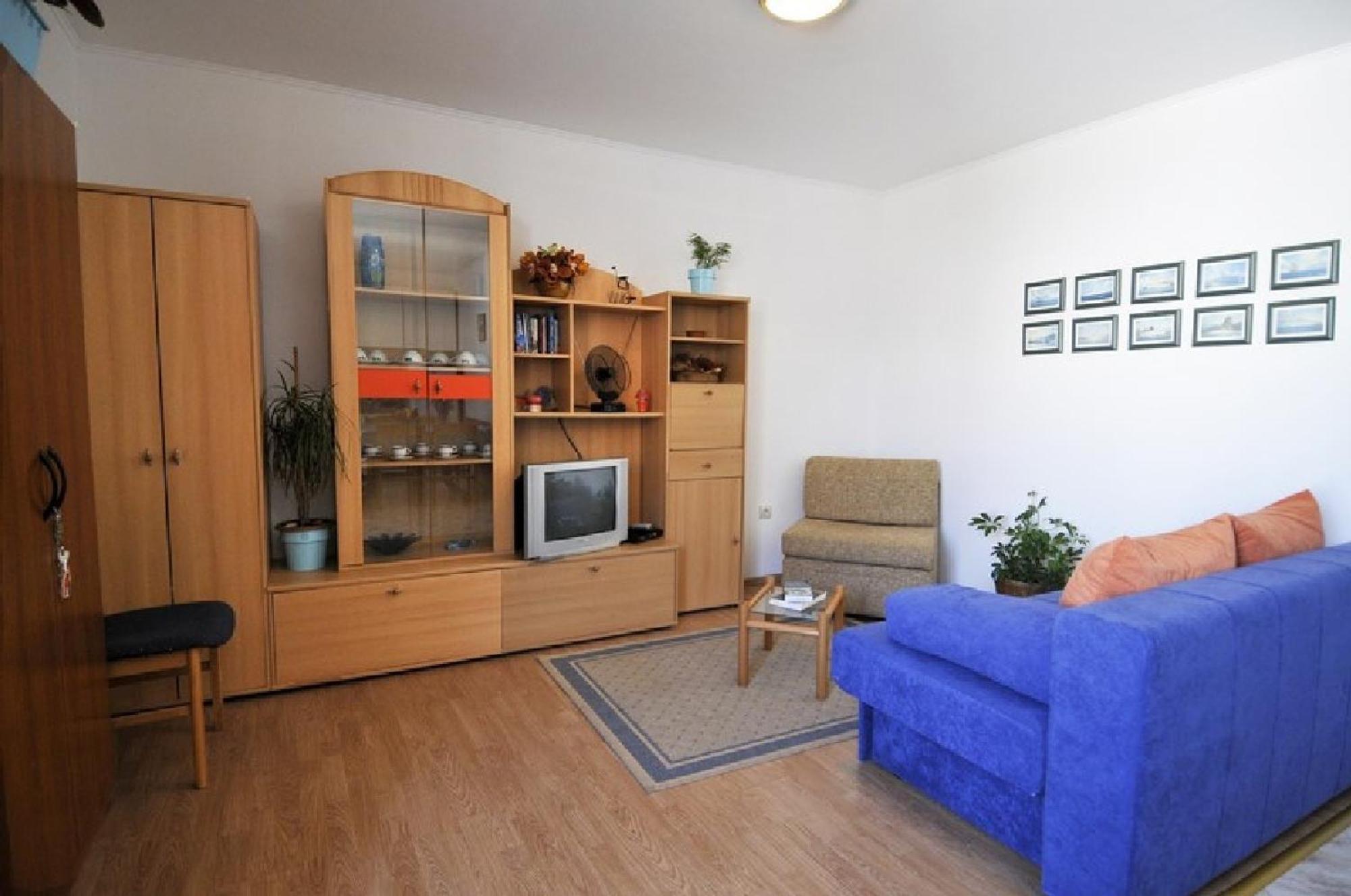 Appartamento con 1 Camera da Letto, Terrazza e Vista Giardino