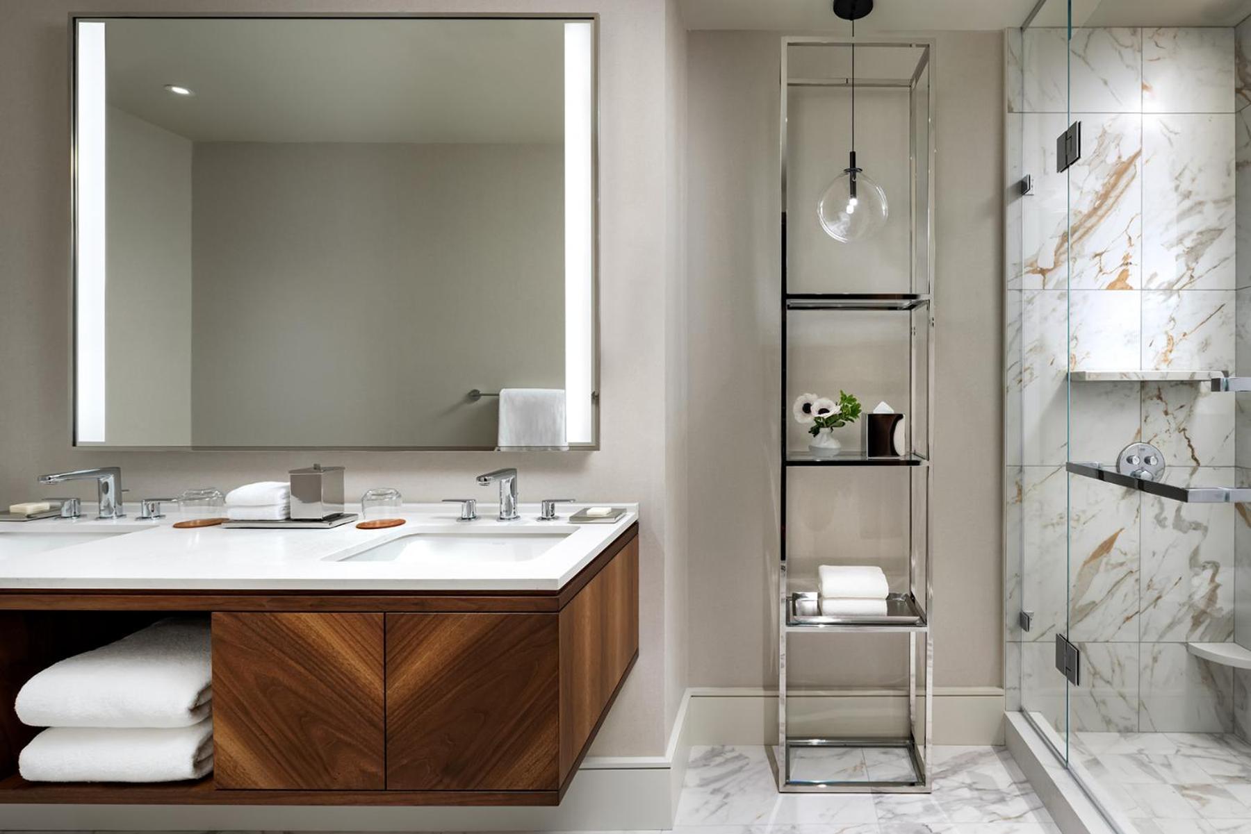 One-Bedroom Suite High Floor