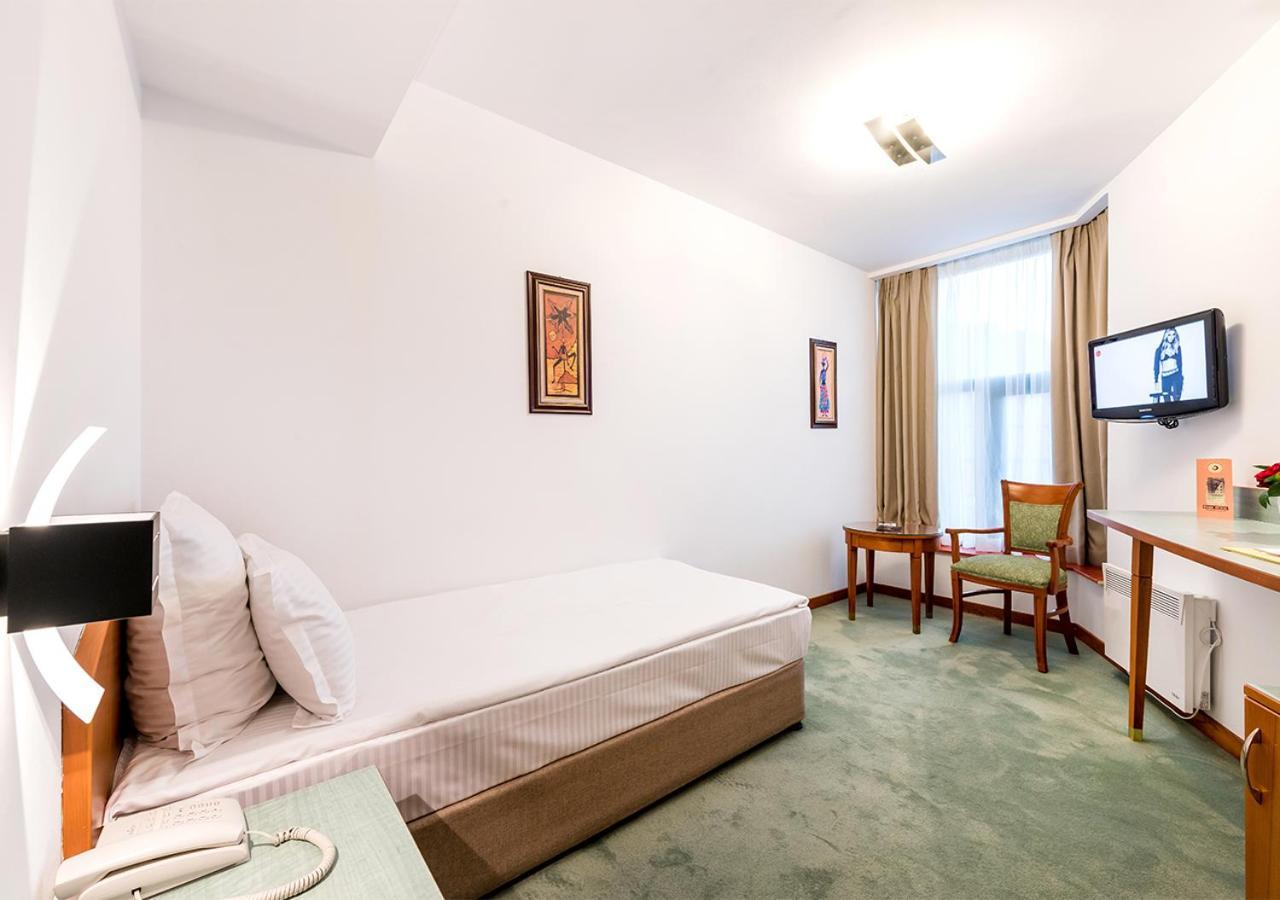 Classic Single Room
