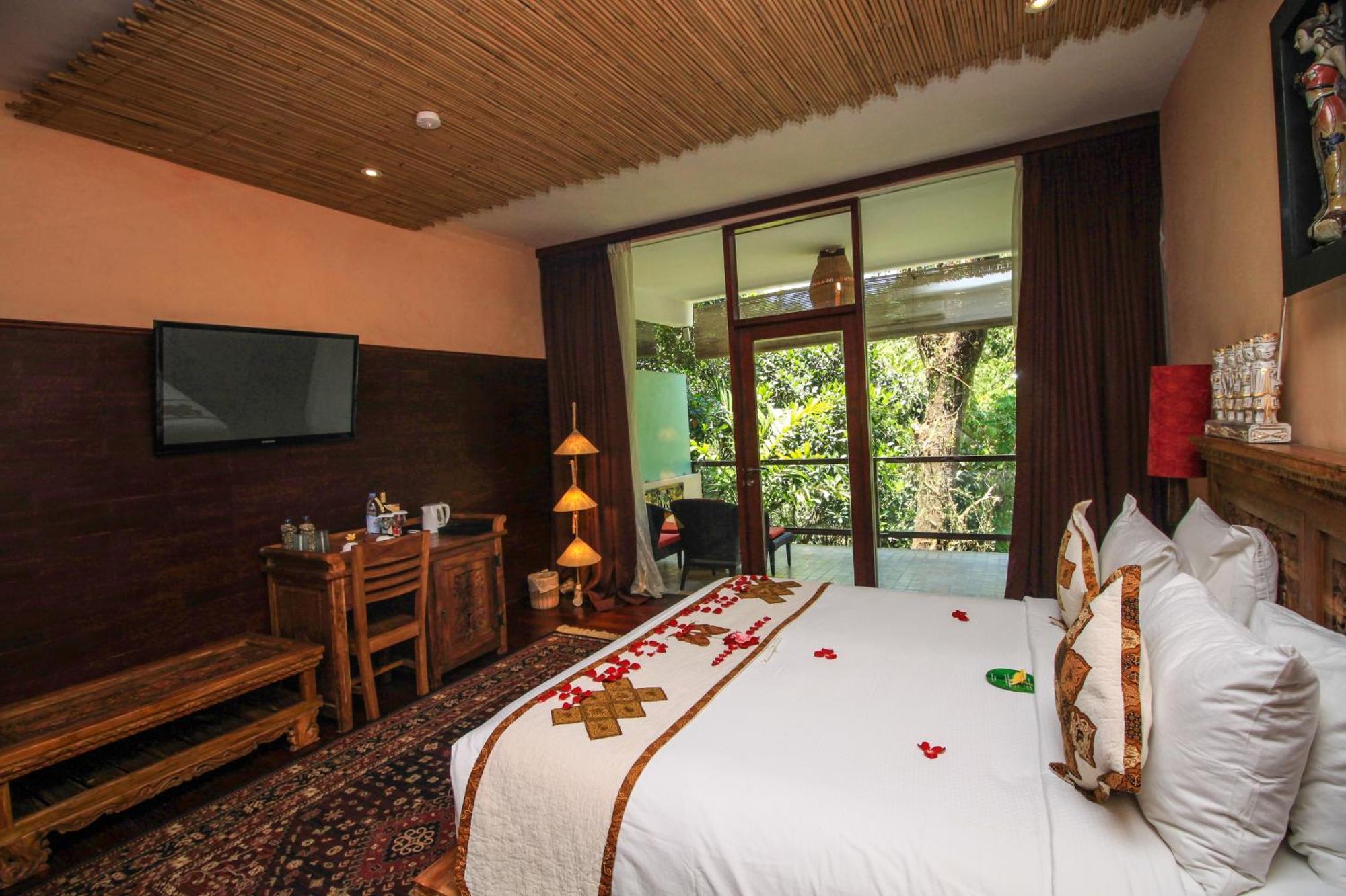 Deluxe Suite Rafting