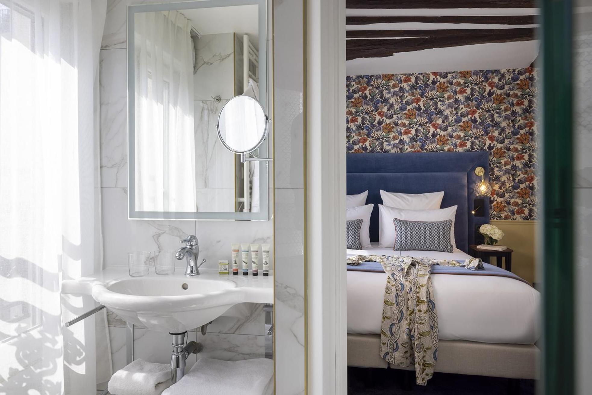 Two Connecting Double Rooms
