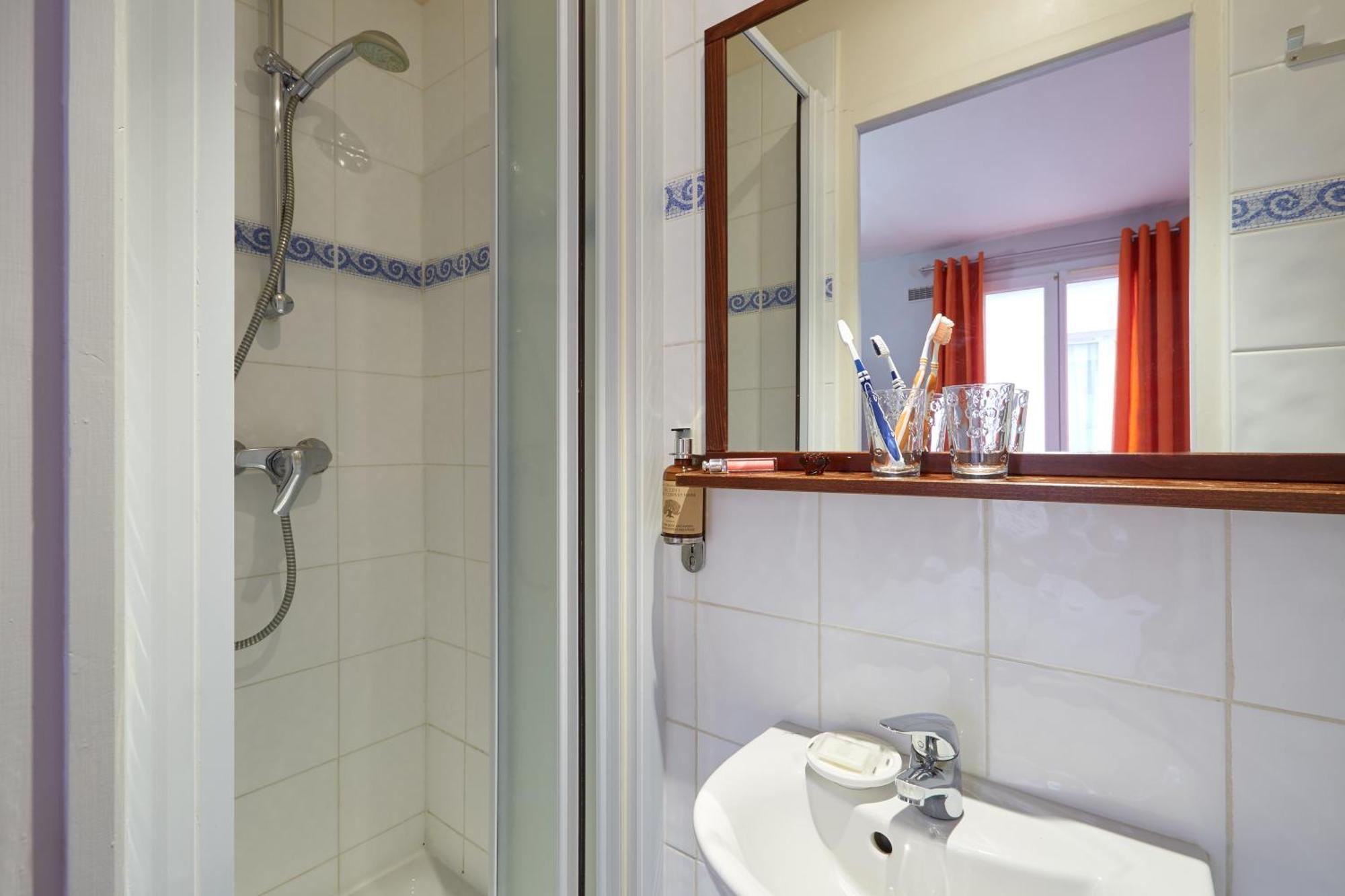 Camera Singola con Bagno Privato