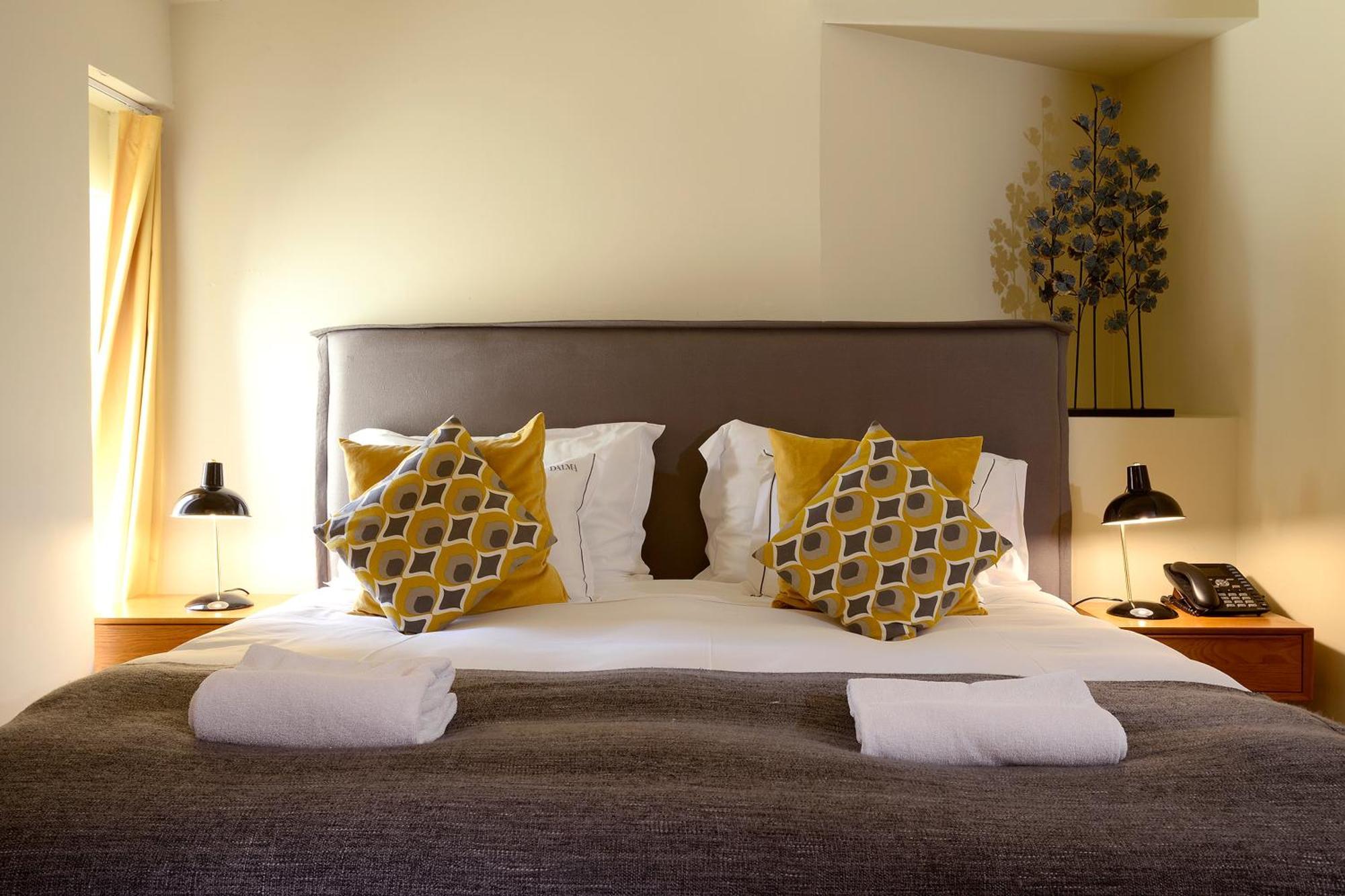 Deluxe Two-Bedroom Apartment River View