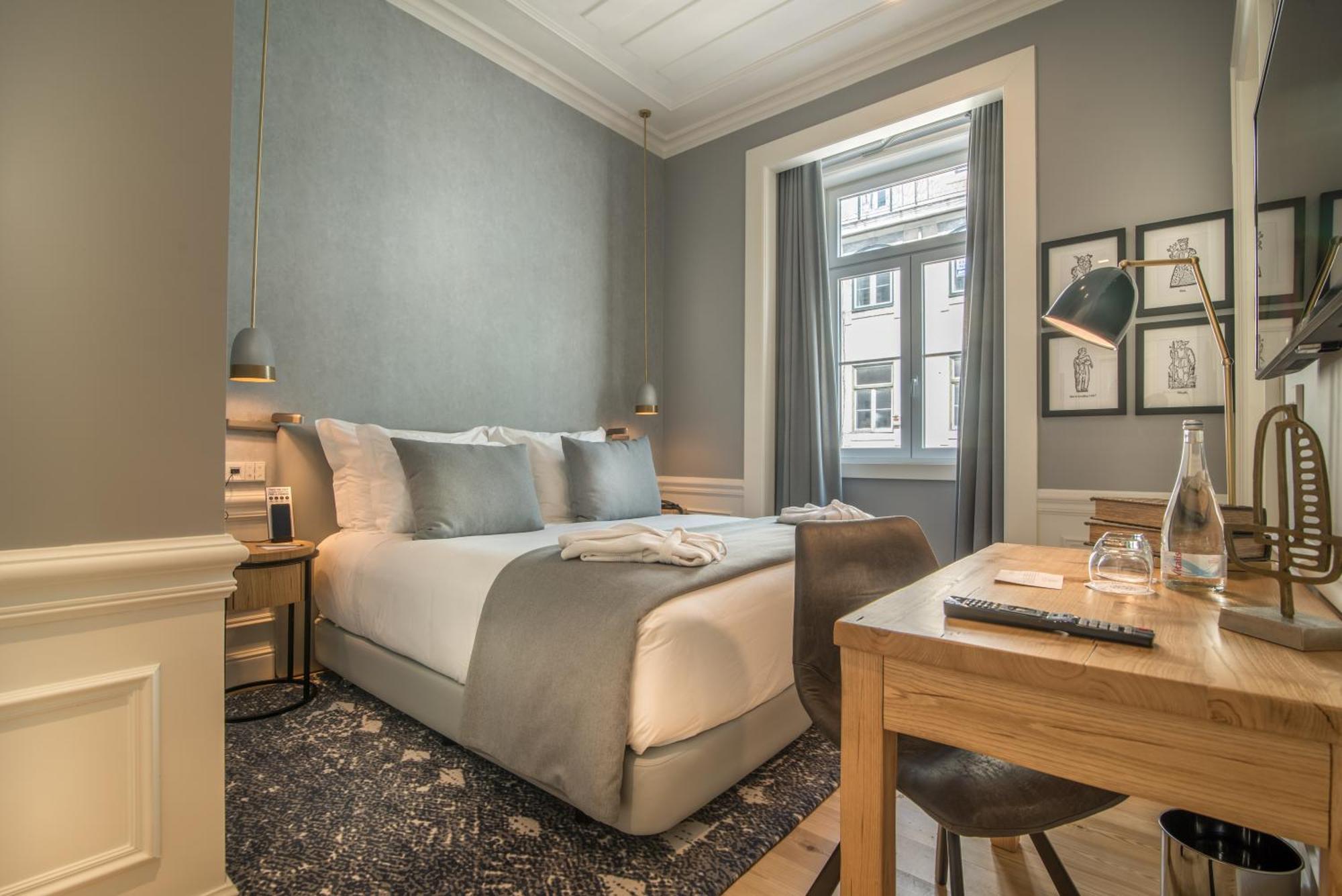Classic Double or Twin Room City View