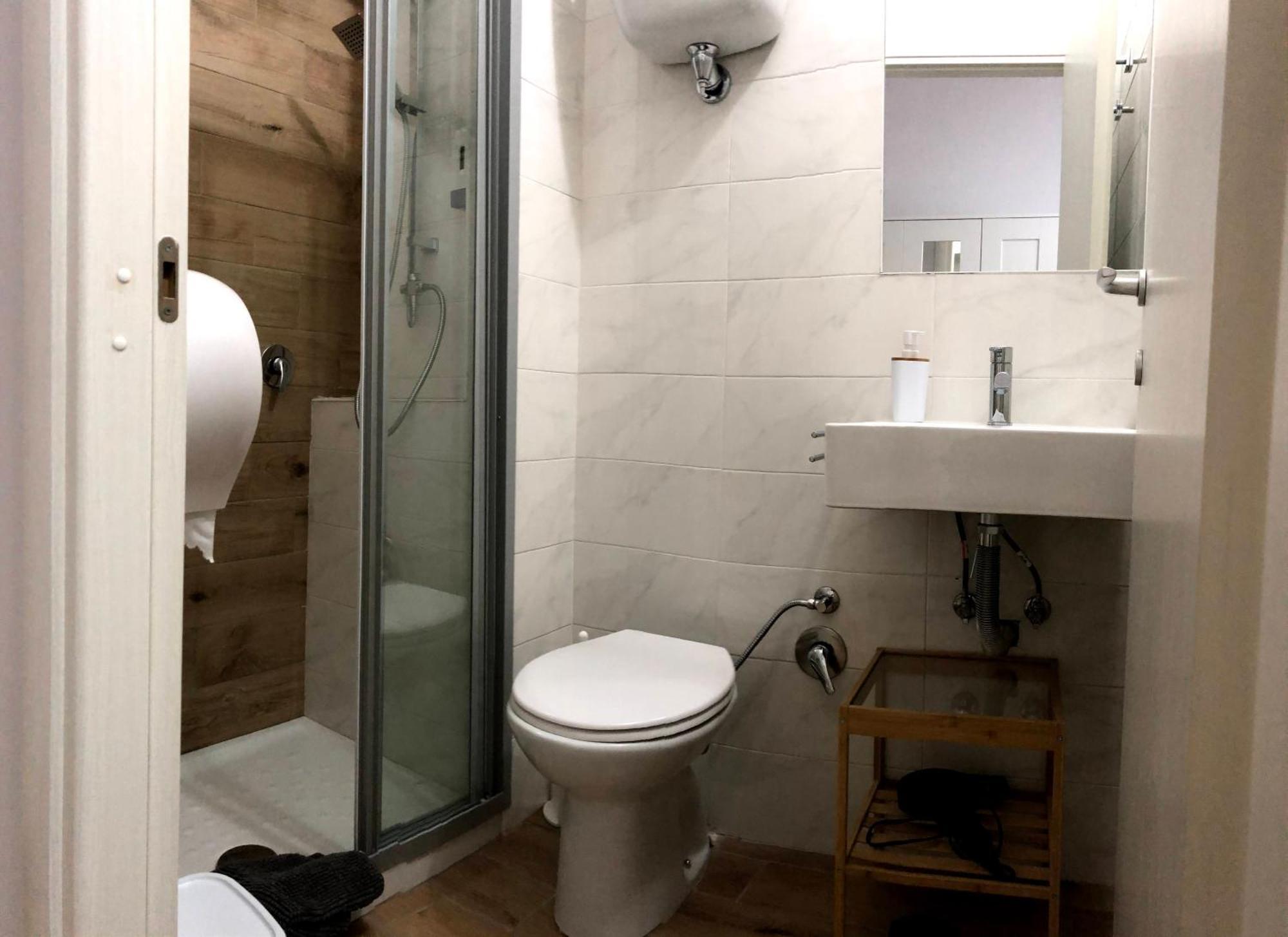 Camera Matrimoniale con Bagno Privato