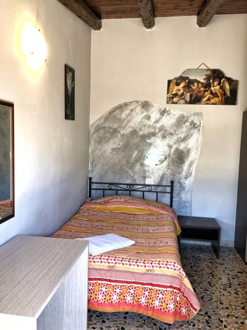 Economy Single Room