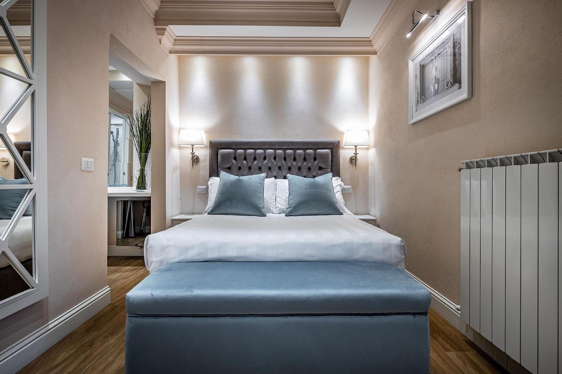 Petite Double Room