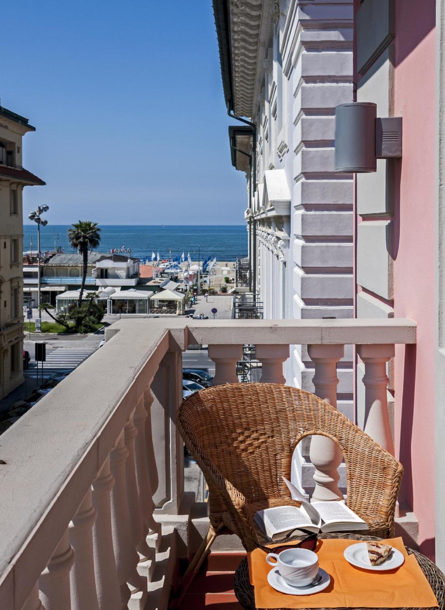 Double or Twin Room Balcony