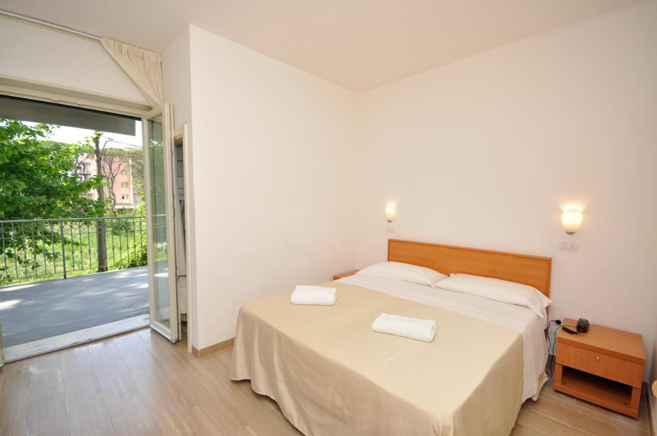 Camera Superior Matrimoniale/Doppia con Letti Singoli con Terrazza