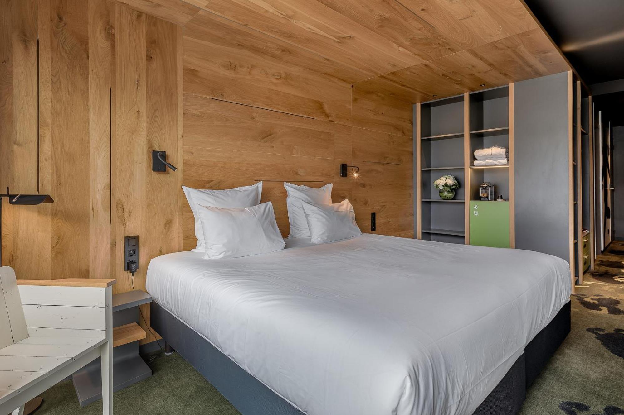 Suite Balcony – Mont-Blanc Massif View