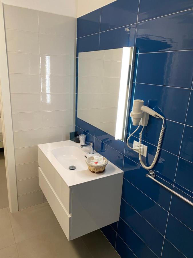 Double Room,1241757631:JPEG