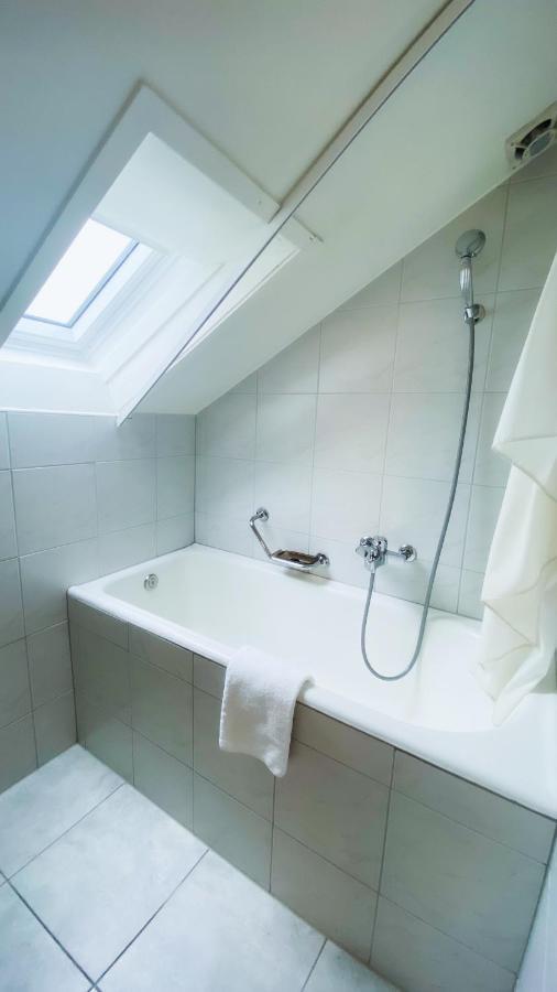Camera Singola con Bagno Privato Esterno