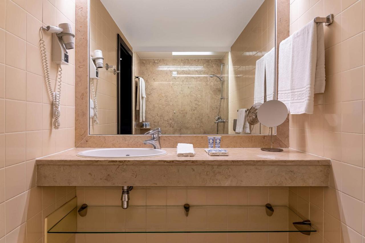 Premium Double or Twin Room Terrace