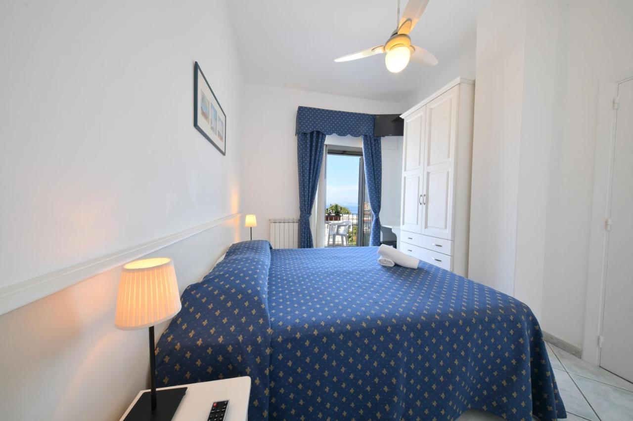 Double Room with Sea View,1260183094:JPEG