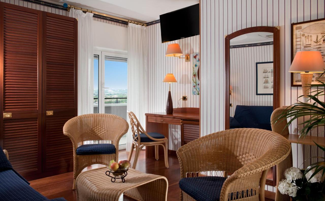 Deluxe Suite Sea View