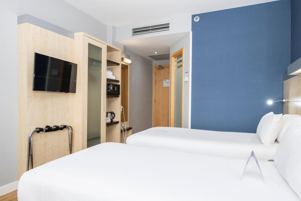 Standard Room with Free Breakfast,1259107561:JPEG