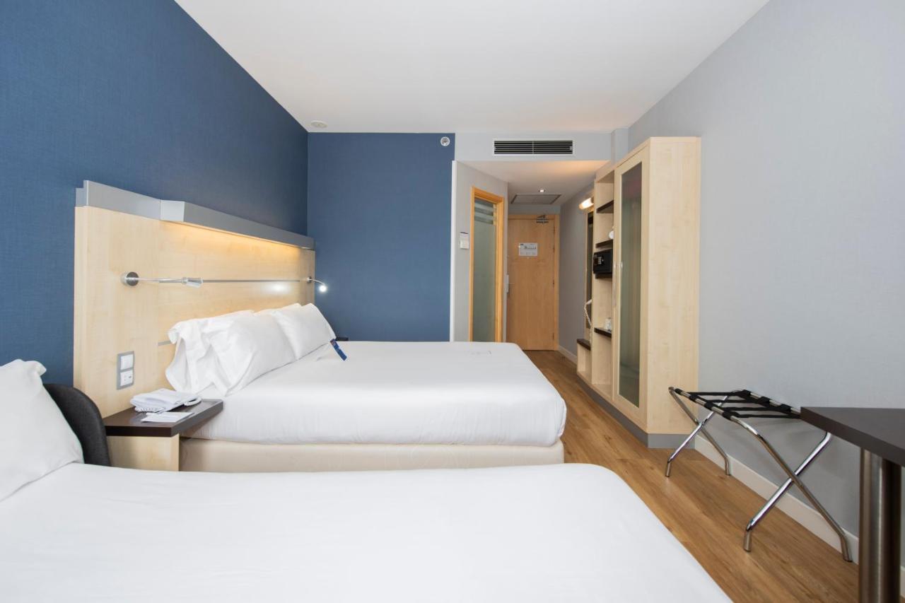 Standard Queen Room with Sofa Bed,1259137525:JPEG