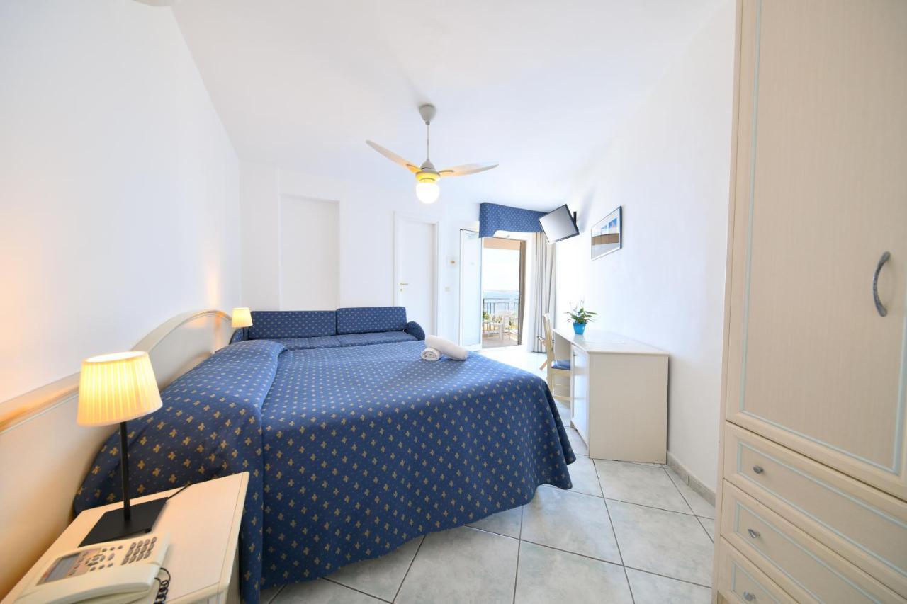 Triple Room with Balcony,1248457777:JPEG