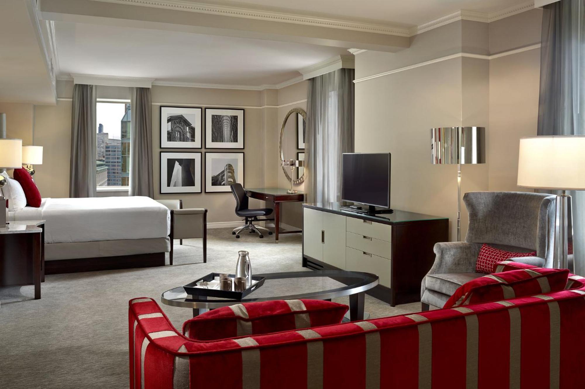 Premier Room 1 King Bed