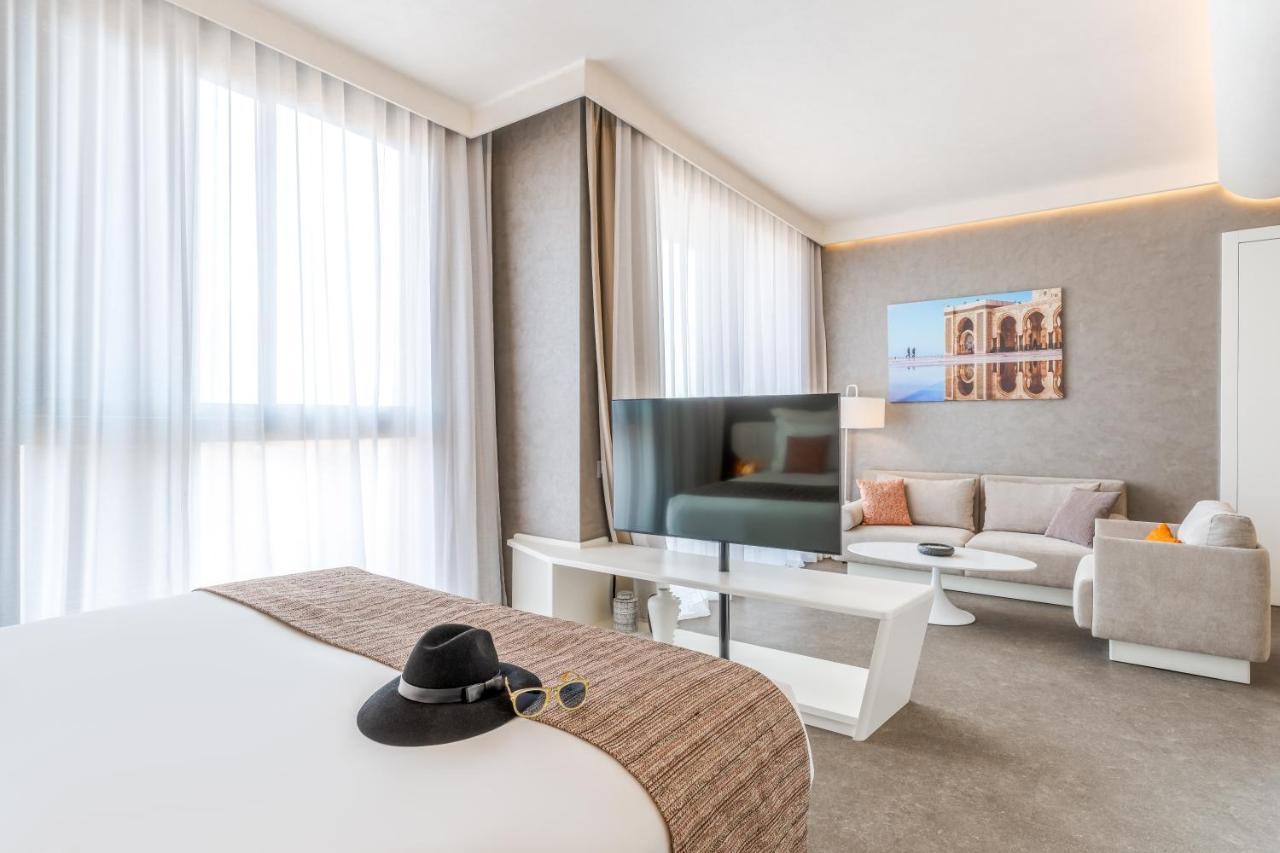 Junior Suite CR Avenue (3 Adulti)