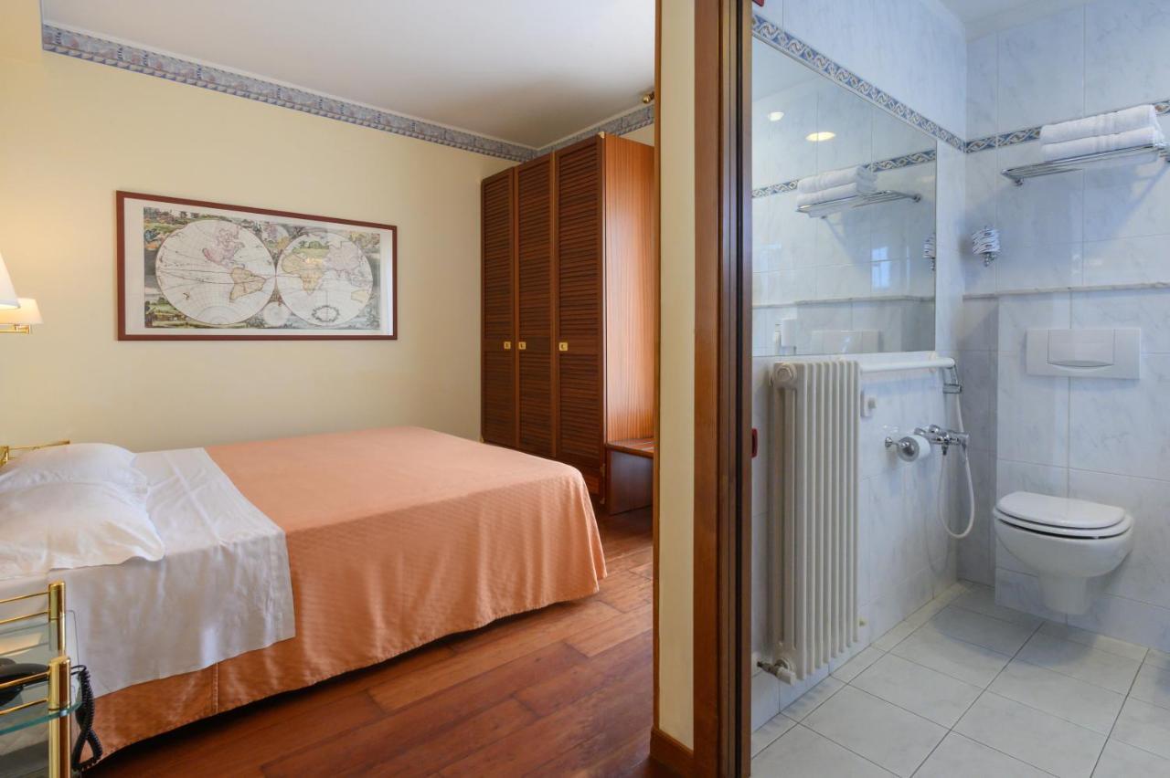 Double or Twin Room Disability Access
