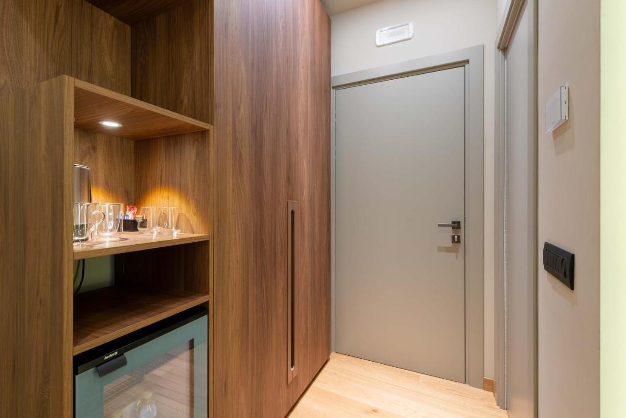 Deluxe Double Room Bath