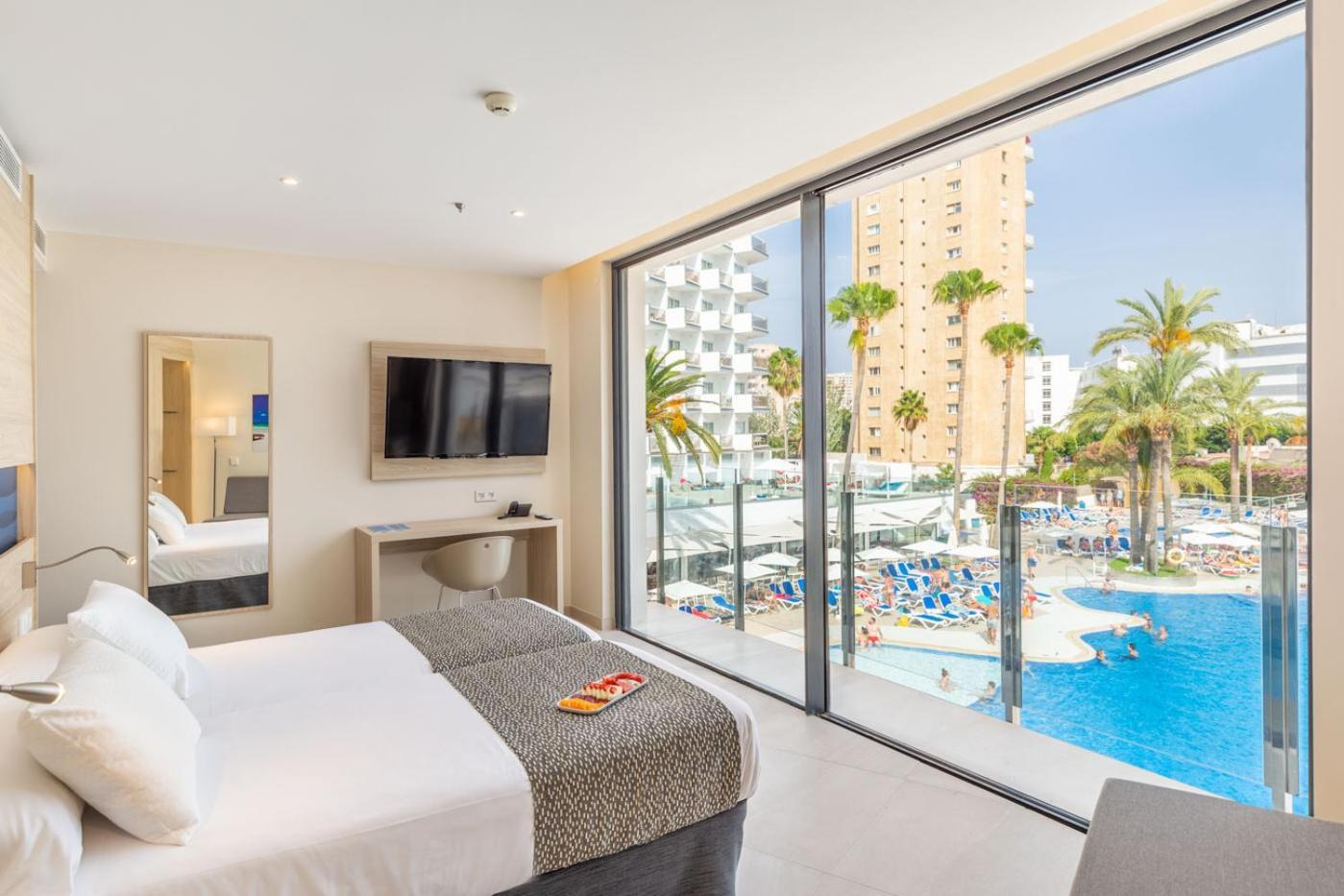 Junior Suite Pool View
