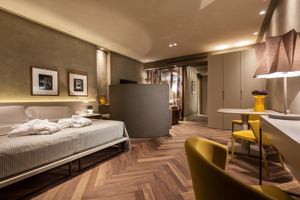 Suite Queen con Vista Giardino e Bagno Turco