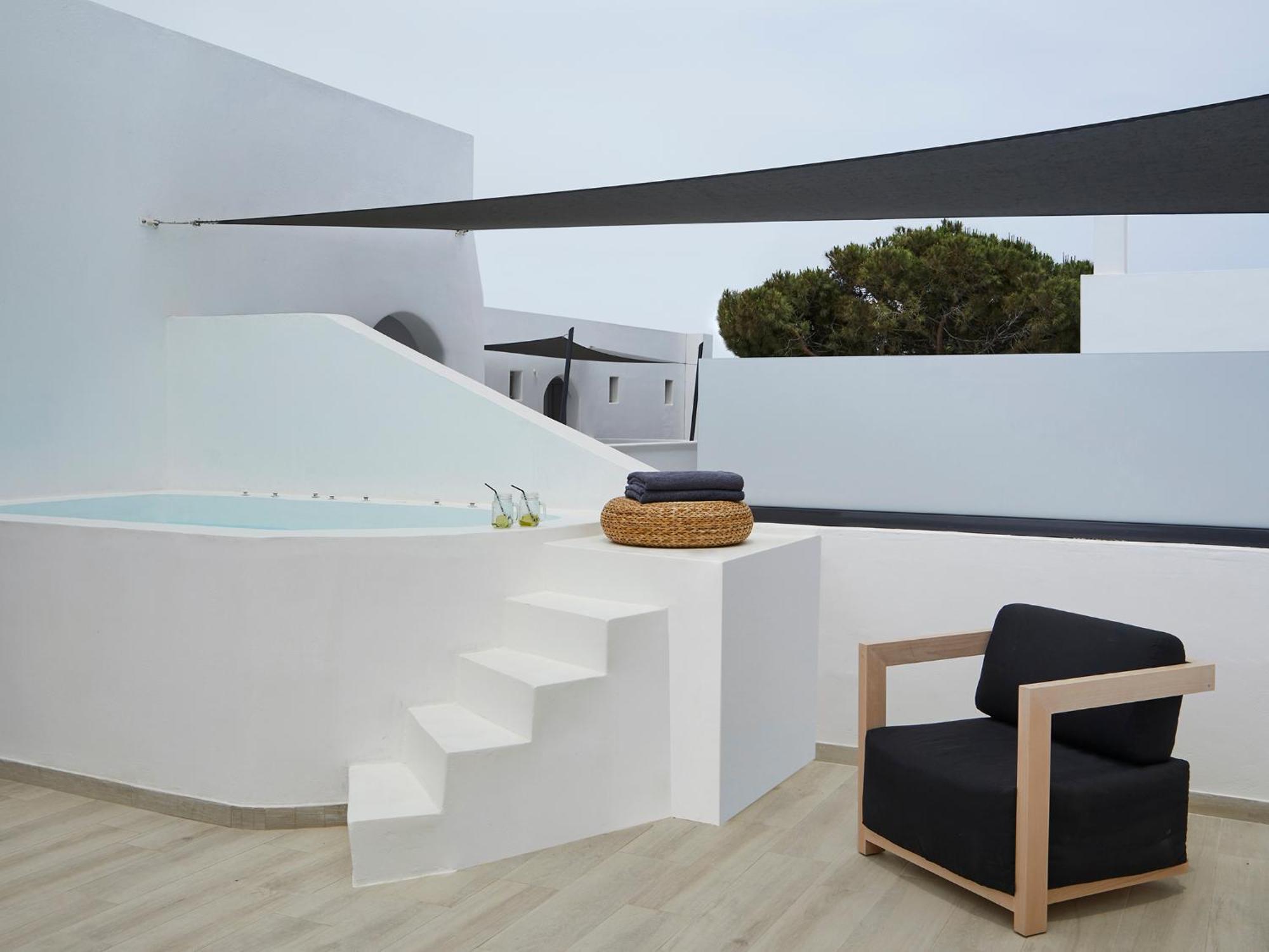 Suite Royal Kalisti con 2 Camere da Letto, Vasca Idromassaggio Privata e Vista sul Mare - Ultimo Piano