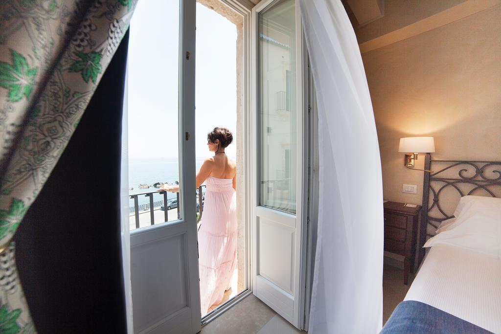Classic Double or Twin Room Sea View