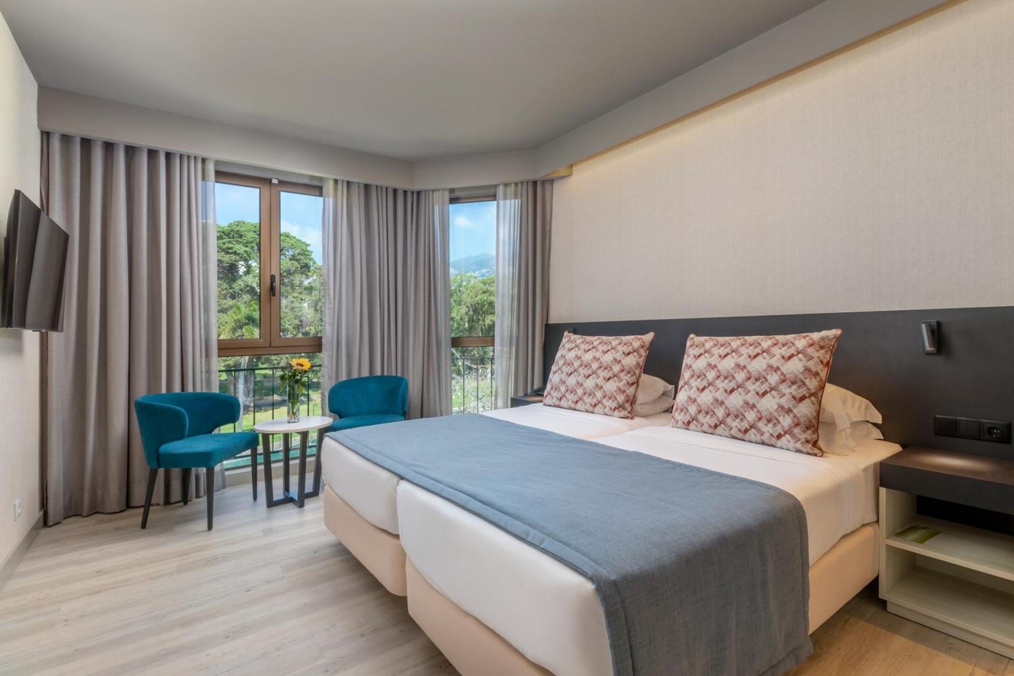 Double or Twin Room Garden View