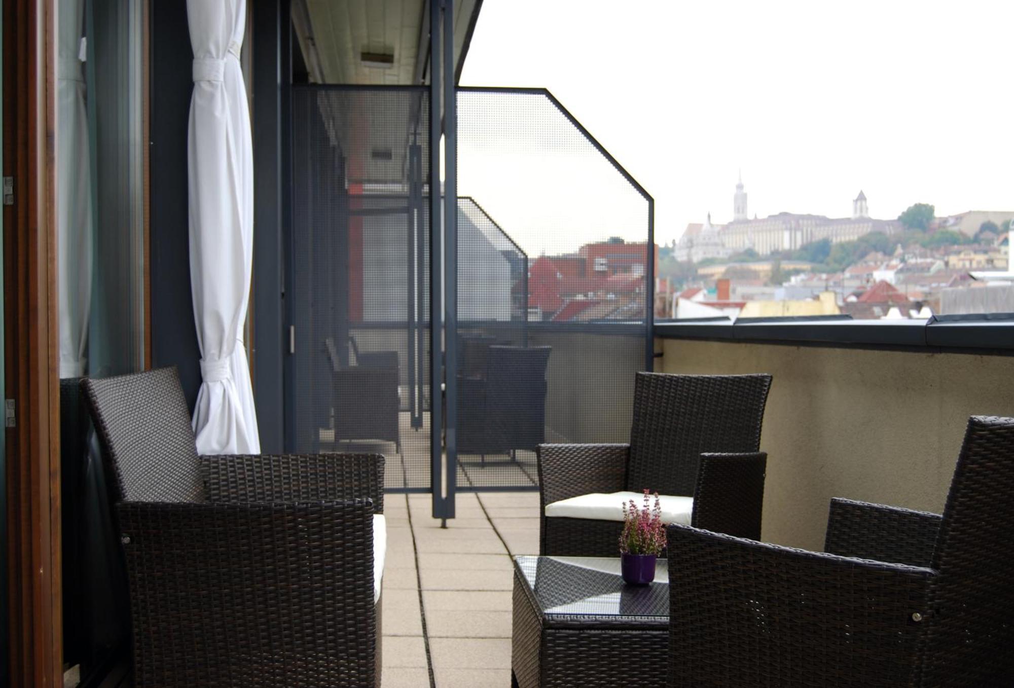 Standard Double or Twin Room Terrace