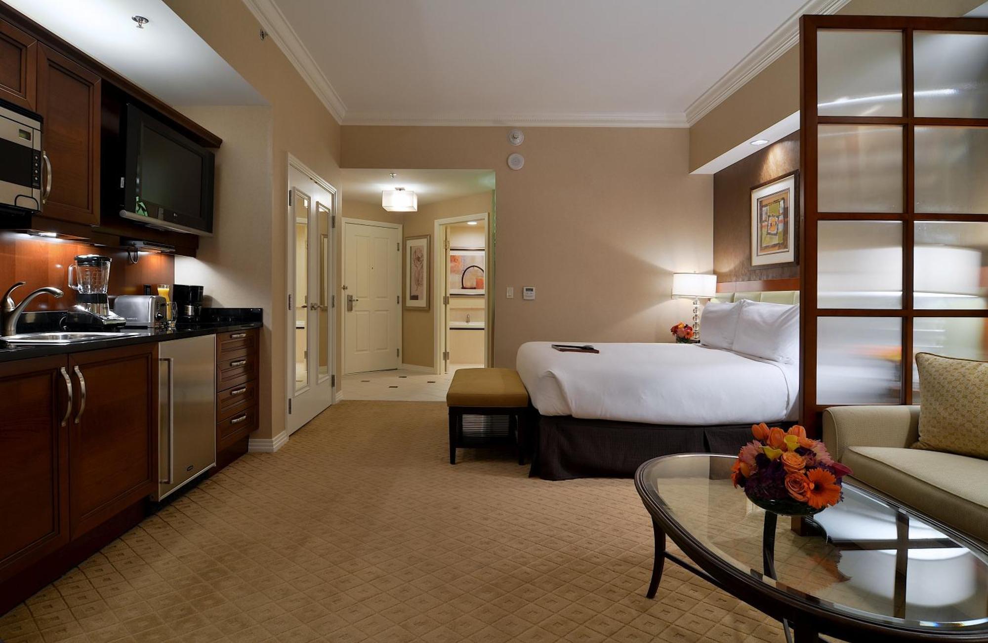 Balcony Deluxe Suite
