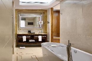 Sky Queen Room Harbour View