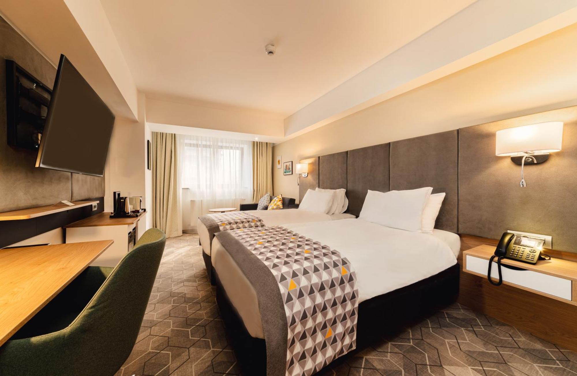 Premium Twin Room Sofa Bed City View
